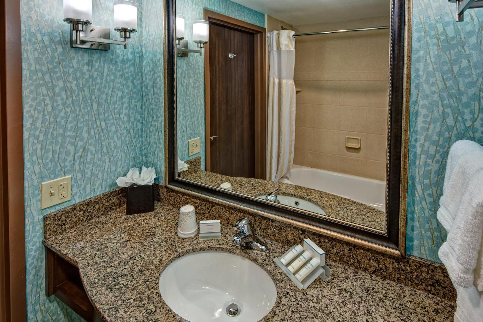 Hilton Garden Inn Midtown טולסה מראה חיצוני תמונה